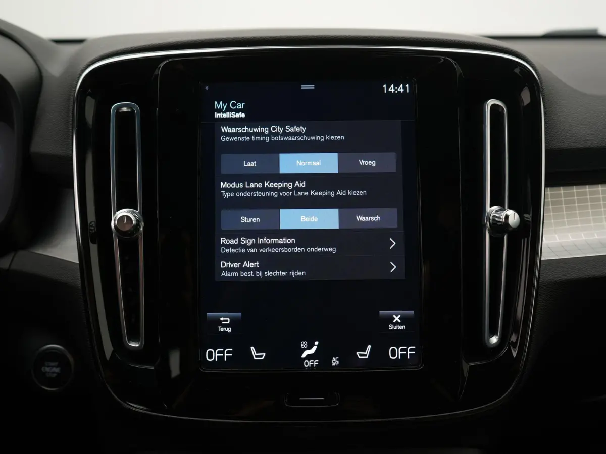 1.5 T5 plus Bright AUTOMAAT | HARMAN KARDON | CAMERA | CRUISE | CLIMA | STOEL & STUURVERWARMING | DAB | NAVIGATIE | APPLE CARPLAY | 12 MAANDEN BOVAG GARANTIE |