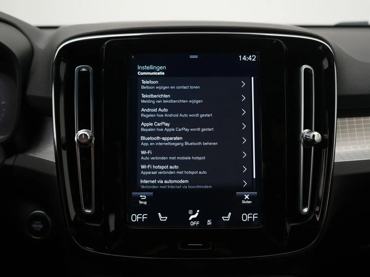 1.5 T5 plus Bright AUTOMAAT | HARMAN KARDON | CAMERA | CRUISE | CLIMA | STOEL & STUURVERWARMING | DAB | NAVIGATIE | APPLE CARPLAY | 12 MAANDEN BOVAG GARANTIE |