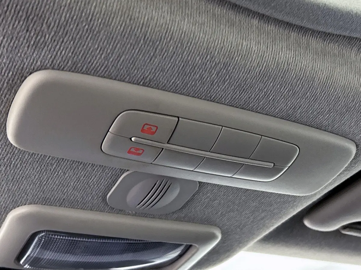 1.2 Lounge | Airconditioning | Panoramadak | Bluetooth | Lichtmetalen Velgen |