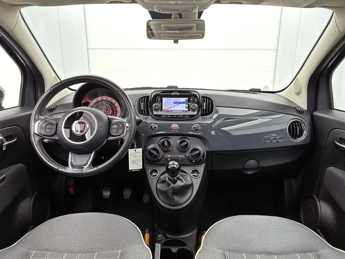 1.2 Lounge | Airconditioning | Panoramadak | Bluetooth | Lichtmetalen Velgen |