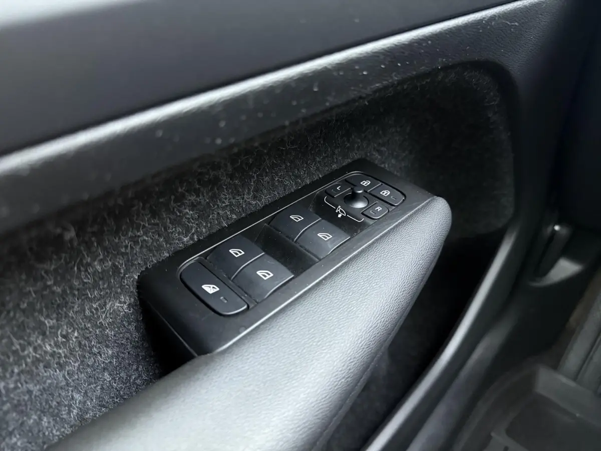 1.5 T4 Inscription | Apple Carplay / Android Auto | Climate Control | Lichtmetalen Velgen |