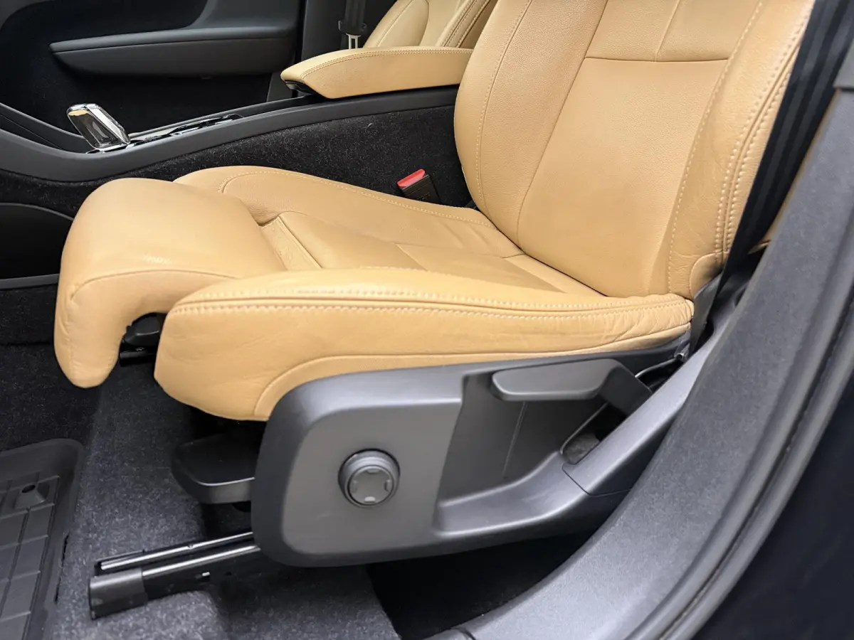 1.5 T4 Inscription | Apple Carplay / Android Auto | Climate Control | Lichtmetalen Velgen |