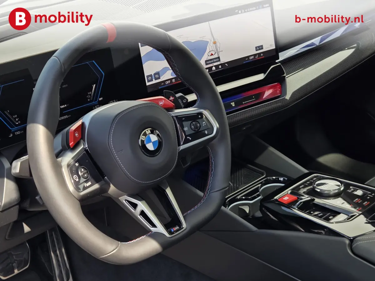 M5 M-Drivers Package Origineel NL Panoramadak Trekhaak | Bowers&Wilkins | Stoelverwarming/Ventilatie | Head-Up | Adaptieve LED Koplampen