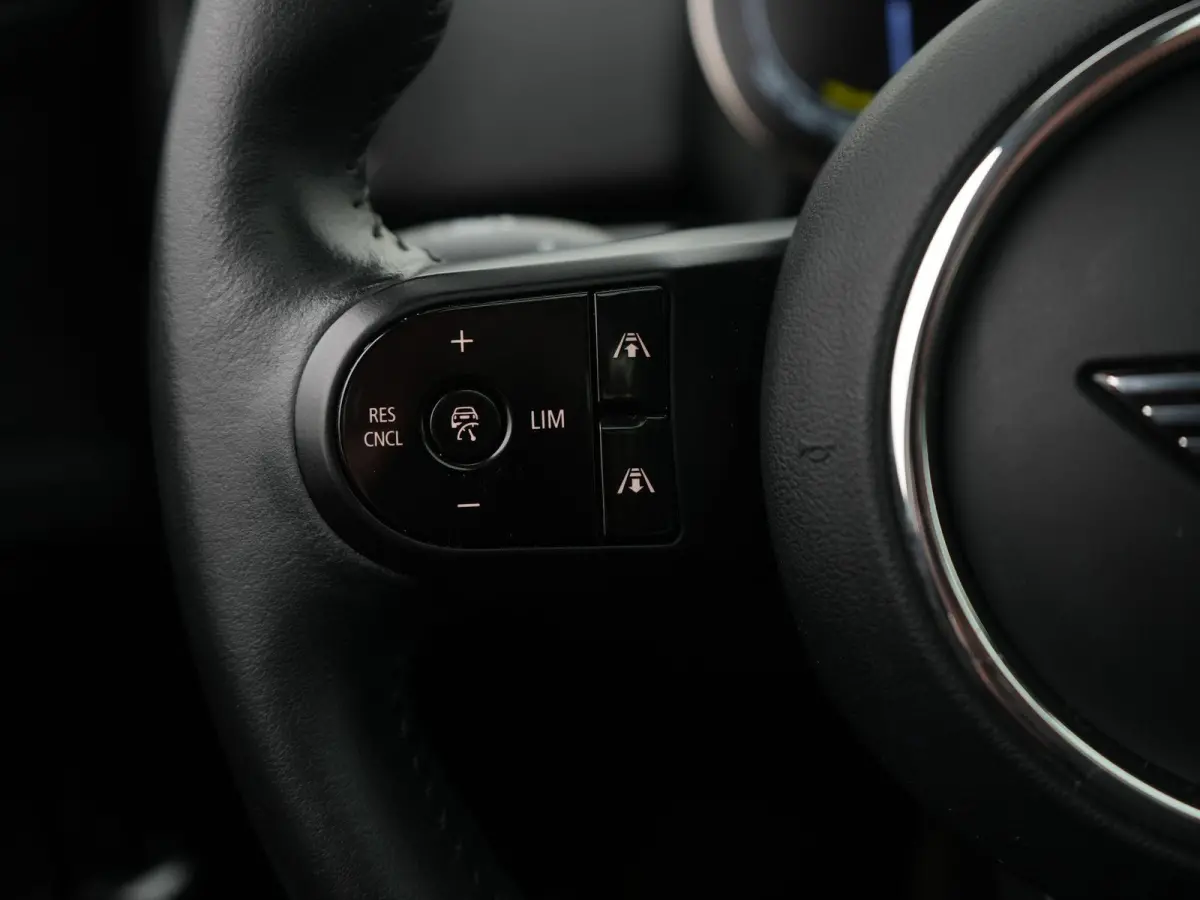 1.5 Cooper ALL4 Chili | PANORAMADAK | STOELVERWARMING | LEDER | NAVIGATIE | CAMERA