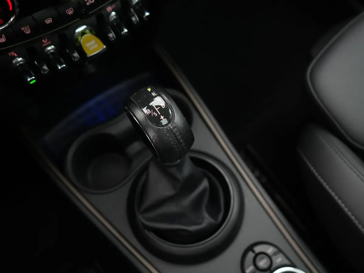 1.5 Cooper ALL4 Chili | PANORAMADAK | STOELVERWARMING | LEDER | NAVIGATIE | CAMERA