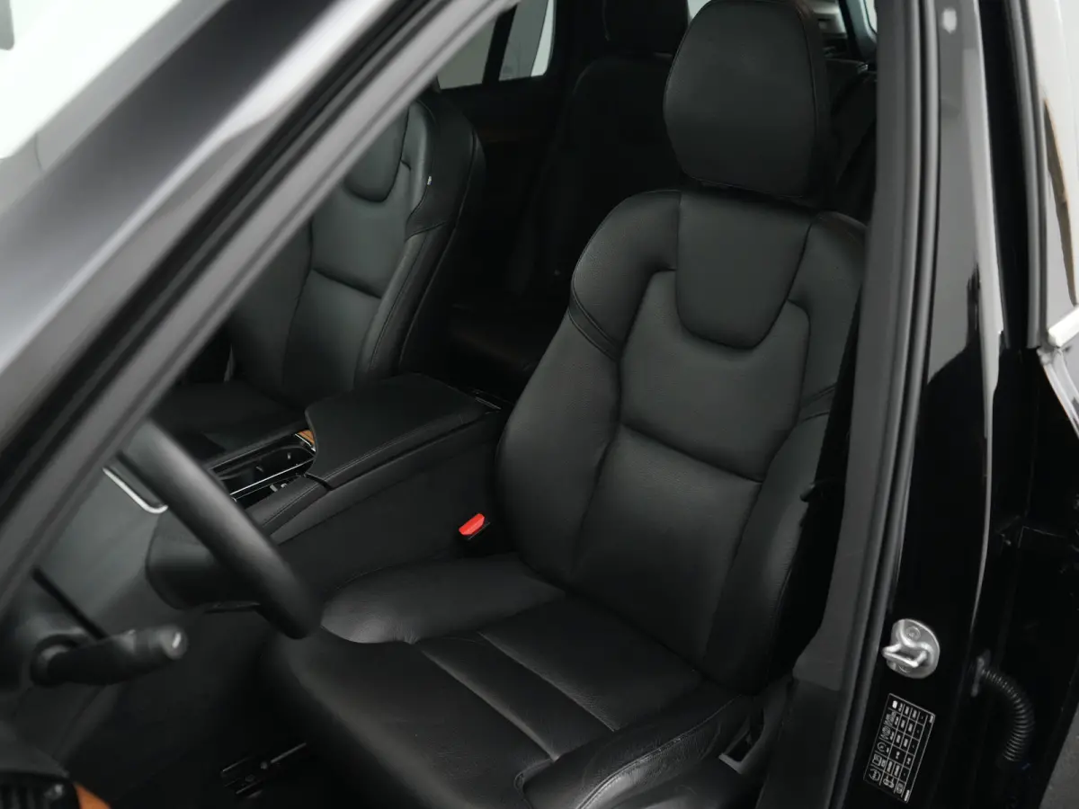 T8 Recharge AWD Longe Range Inscription | Long Range | 360° Camera | Harman/Kardon | Panoramadak | Trekhaak | Full LED | Adaptive Cruise | BLIS