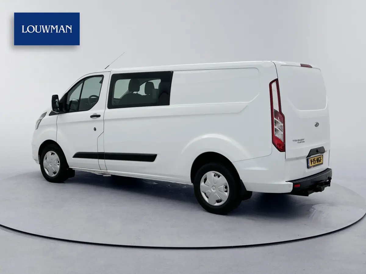 320 2.0 TDCI L2H1 Limited DC 130pk Automaat Navigatie Dubbele cabine Stoelverwarming Trekhaak Cruise control Airco Euro 6