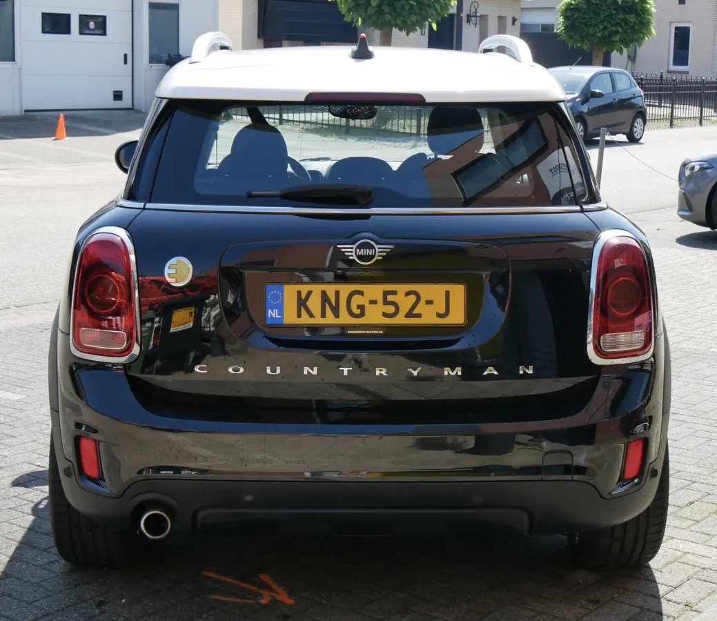 1.5 Cooper ALL4 Chili sportstoelen. camera.