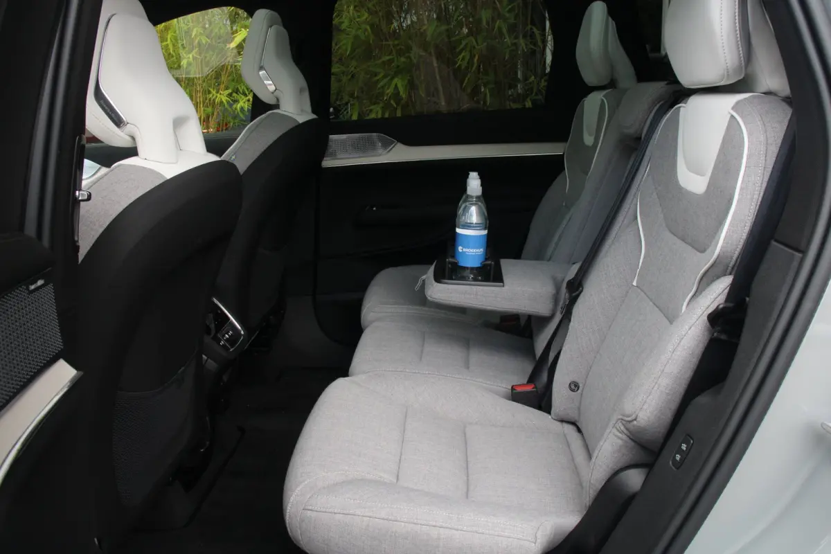 Twin Motor Performance Ultra 7p. 111 kWh | Tailored Wool | Trekhaak | Luchtvering | Bowers&Wilkins | 22" Velgen