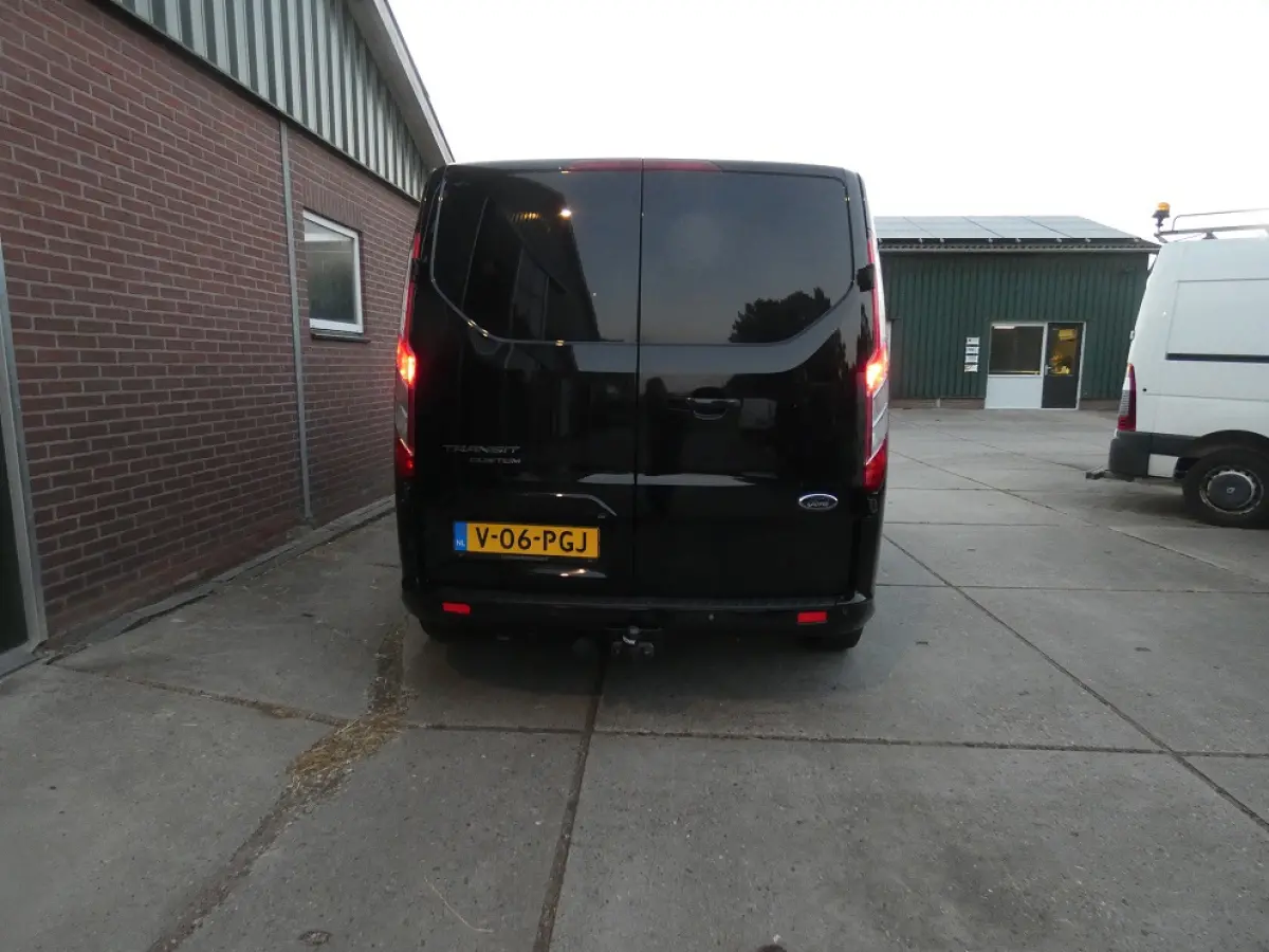 320 2.0 TDCI L2H1*Sport*leder* navi/cam*