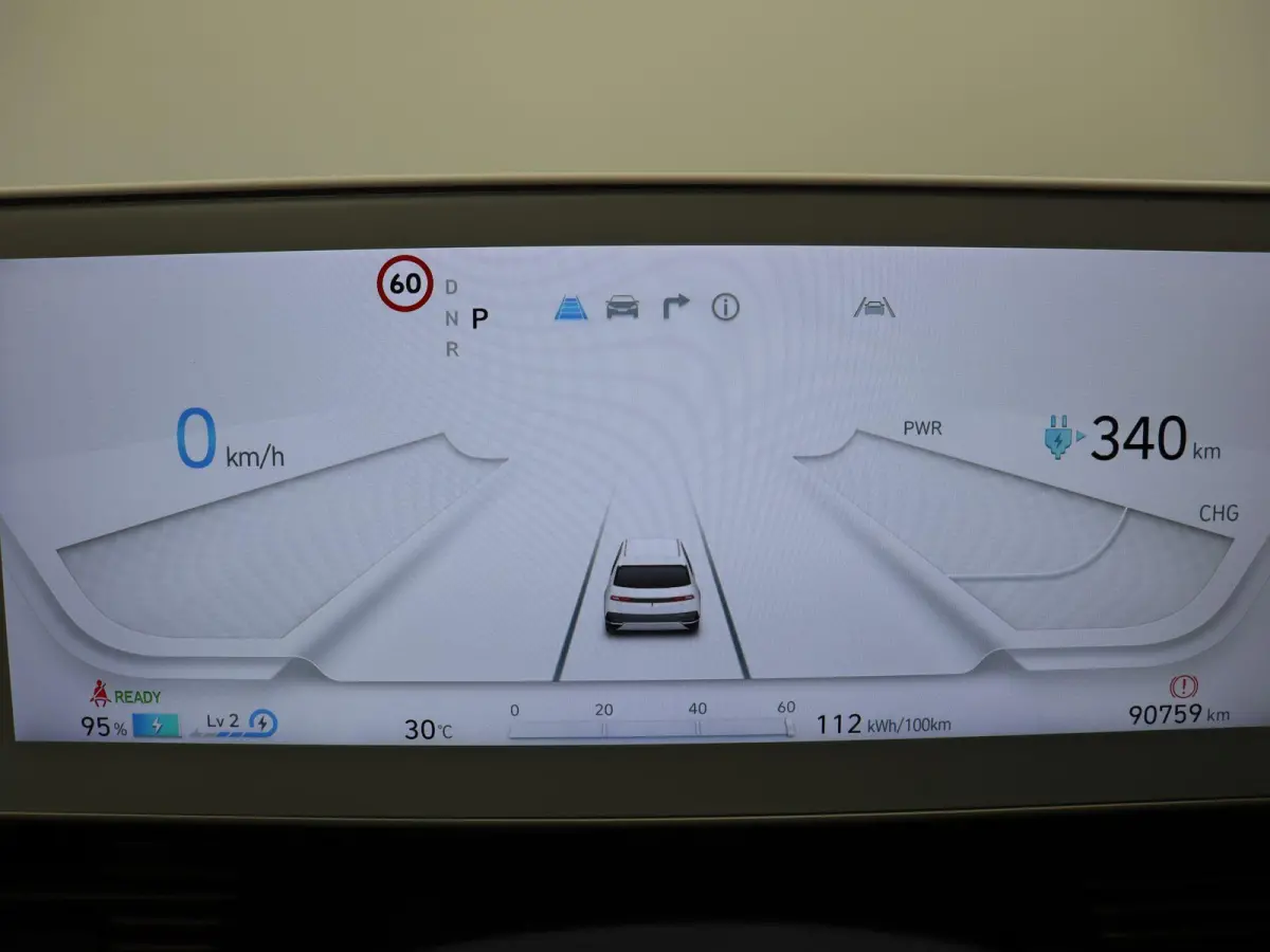 Connect+ 77.4 kWh | Warmtepomp | Stoel en Stuurwielverwarming | 507km WLTP | Achteruitrijcamera | SOH 96,4% |