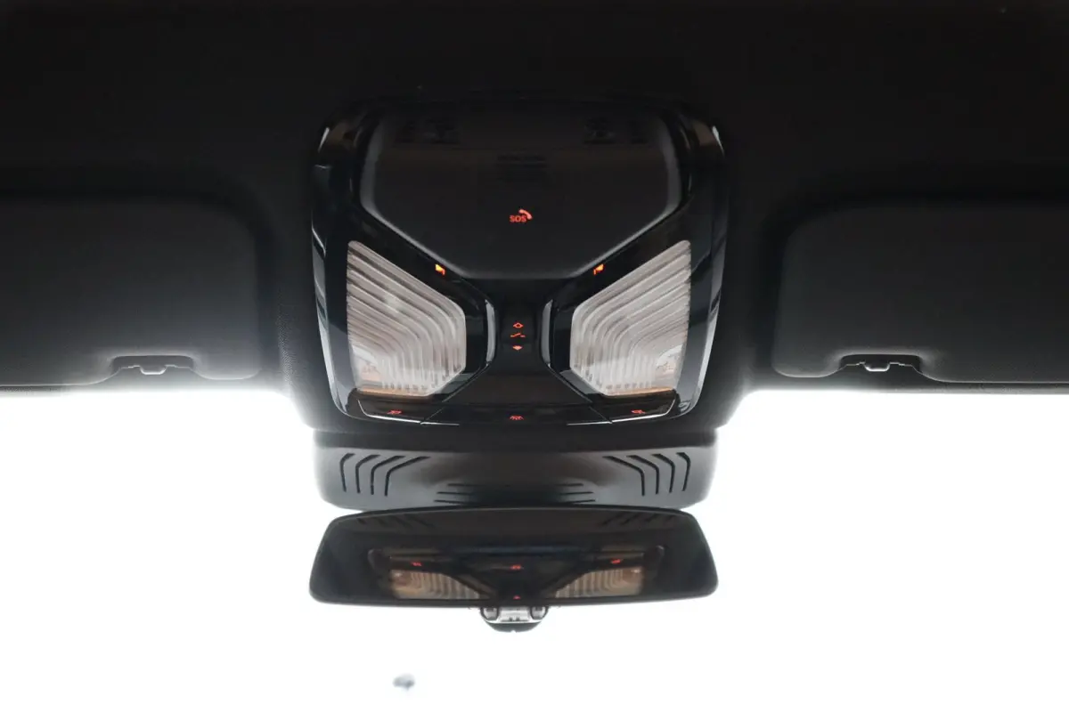 xDrive20i High Executive Edition M-Sportpakket | Panorama dak | Lederen bekleding | Driving Assistant Plus | Harman/Kardon