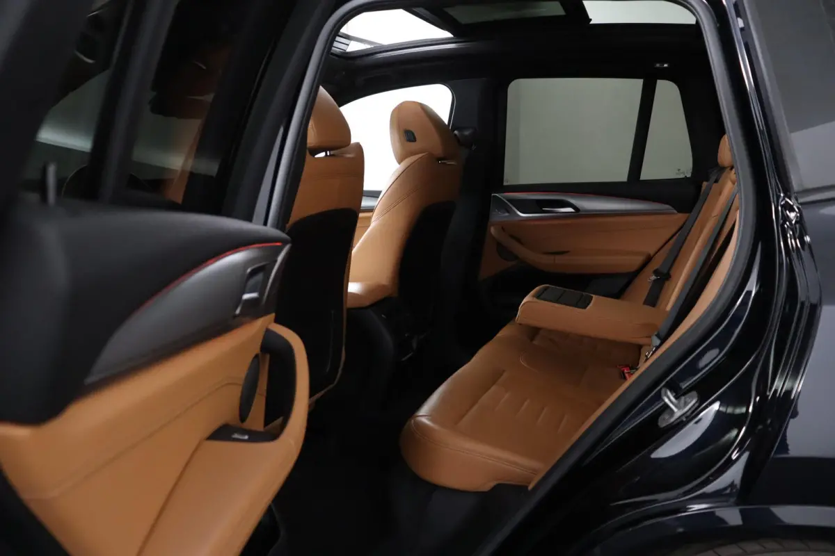 xDrive20i High Executive Edition M-Sportpakket | Panorama dak | Lederen bekleding | Driving Assistant Plus | Harman/Kardon