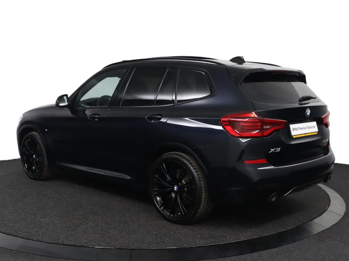 xDrive20i High Executive Edition M-Sportpakket | Panorama dak | Lederen bekleding | Driving Assistant Plus | Harman/Kardon