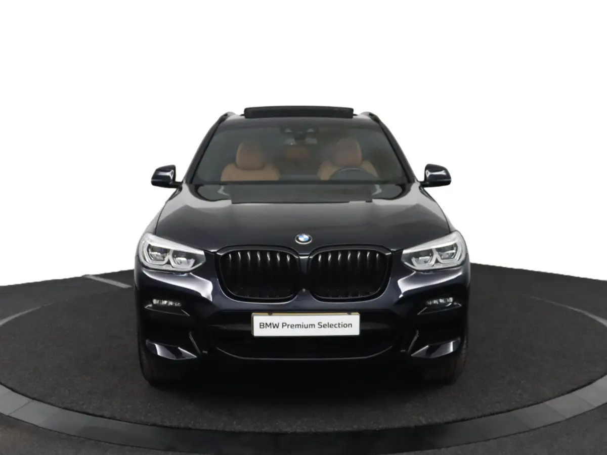 xDrive20i High Executive Edition M-Sportpakket | Panorama dak | Lederen bekleding | Driving Assistant Plus | Harman/Kardon