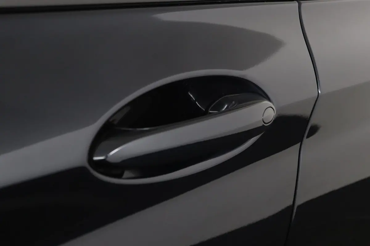 xDrive20i High Executive Edition M-Sportpakket | Panorama dak | Lederen bekleding | Driving Assistant Plus | Harman/Kardon