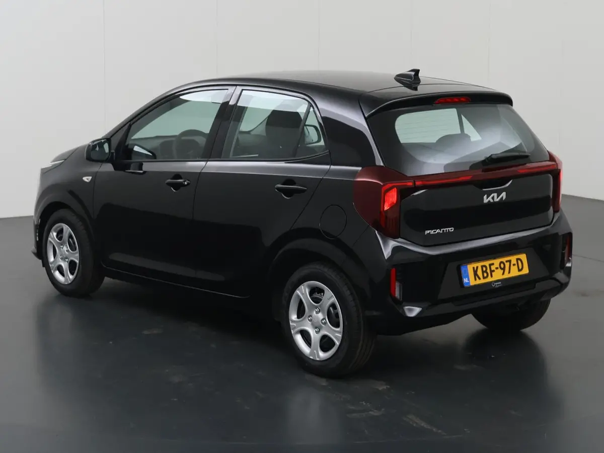 1.0 GDi DynamicLine AMT | Airconditioning | Cruise control | Navigatie | Rijstrookvolgassistentie | Achteruitrijcamera |