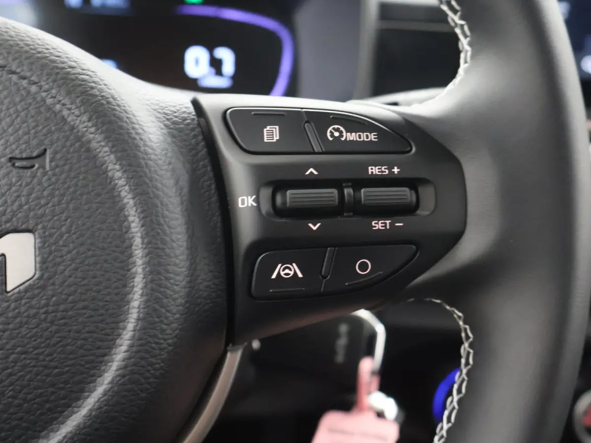 1.0 GDi DynamicLine AMT | Airconditioning | Cruise control | Navigatie | Rijstrookvolgassistentie | Achteruitrijcamera |