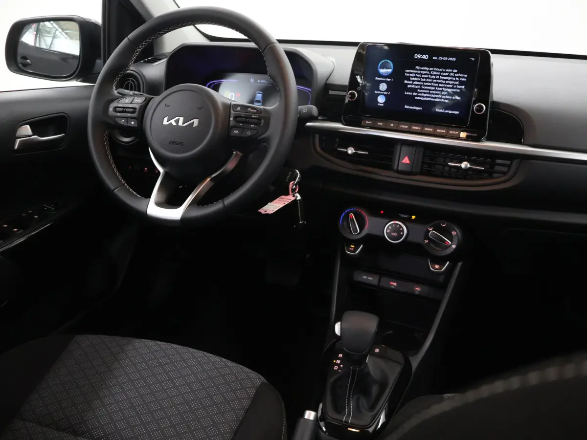 1.0 GDi DynamicLine AMT | Airconditioning | Cruise control | Navigatie | Rijstrookvolgassistentie | Achteruitrijcamera |