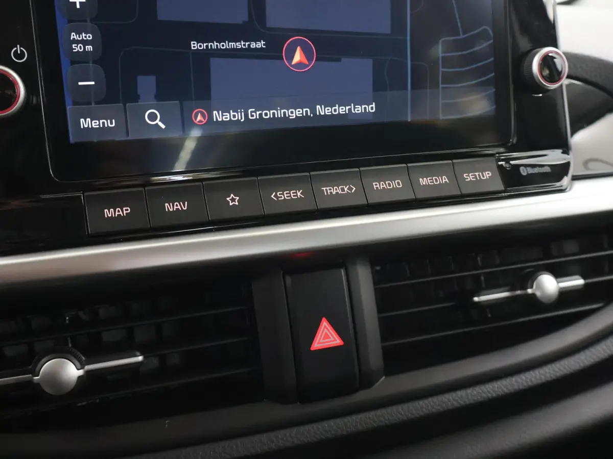 1.0 GDi DynamicLine AMT | Airconditioning | Cruise control | Navigatie | Rijstrookvolgassistentie | Achteruitrijcamera |