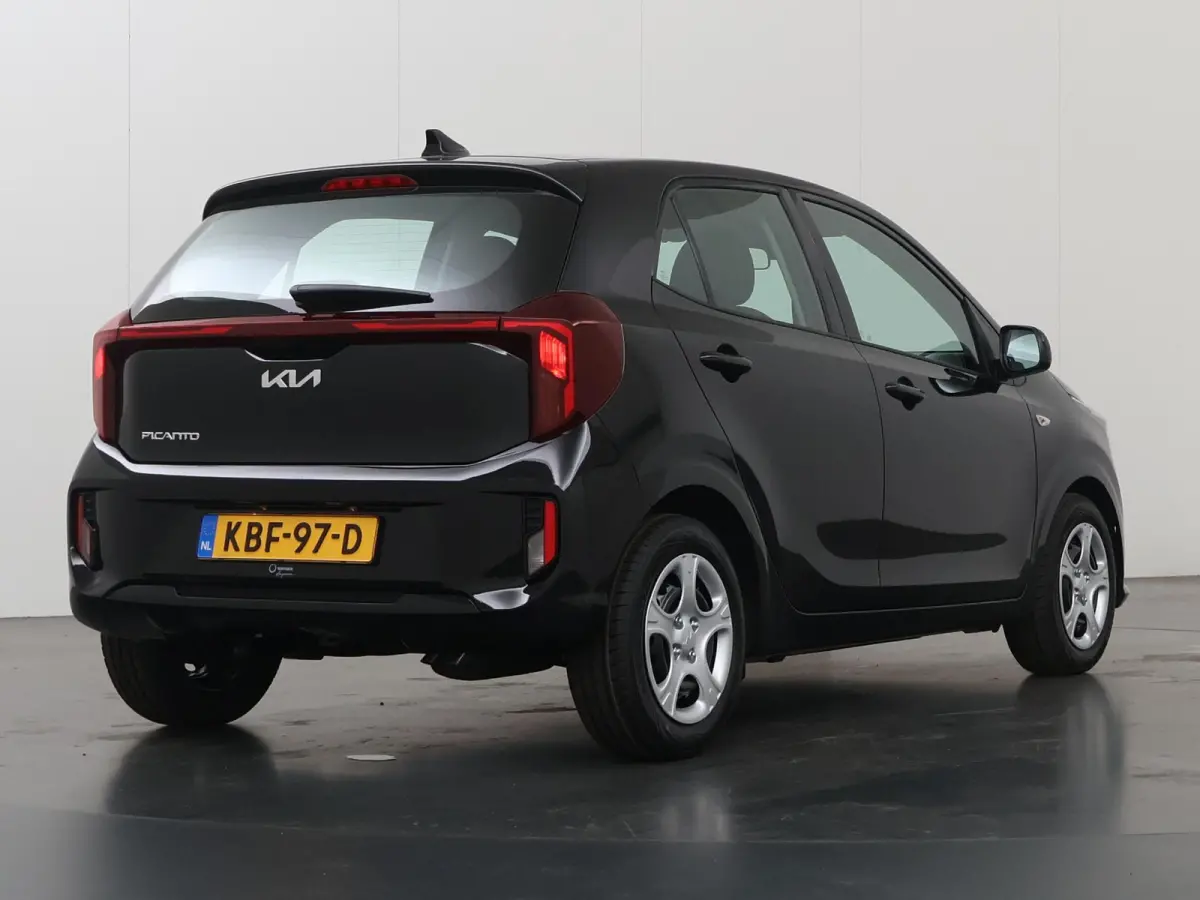 1.0 GDi DynamicLine AMT | Airconditioning | Cruise control | Navigatie | Rijstrookvolgassistentie | Achteruitrijcamera |