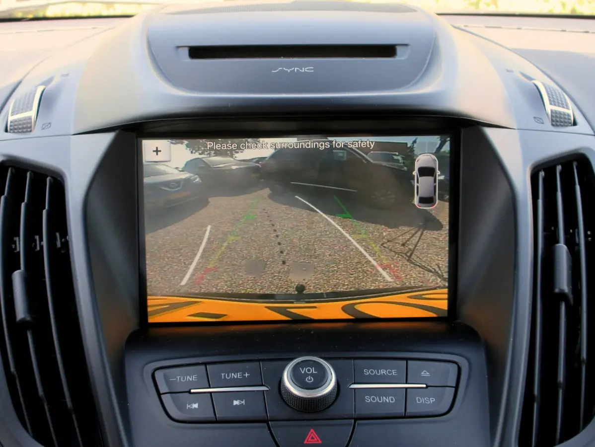 1.5 Titanium * Navi * Camera * Trekhaak *