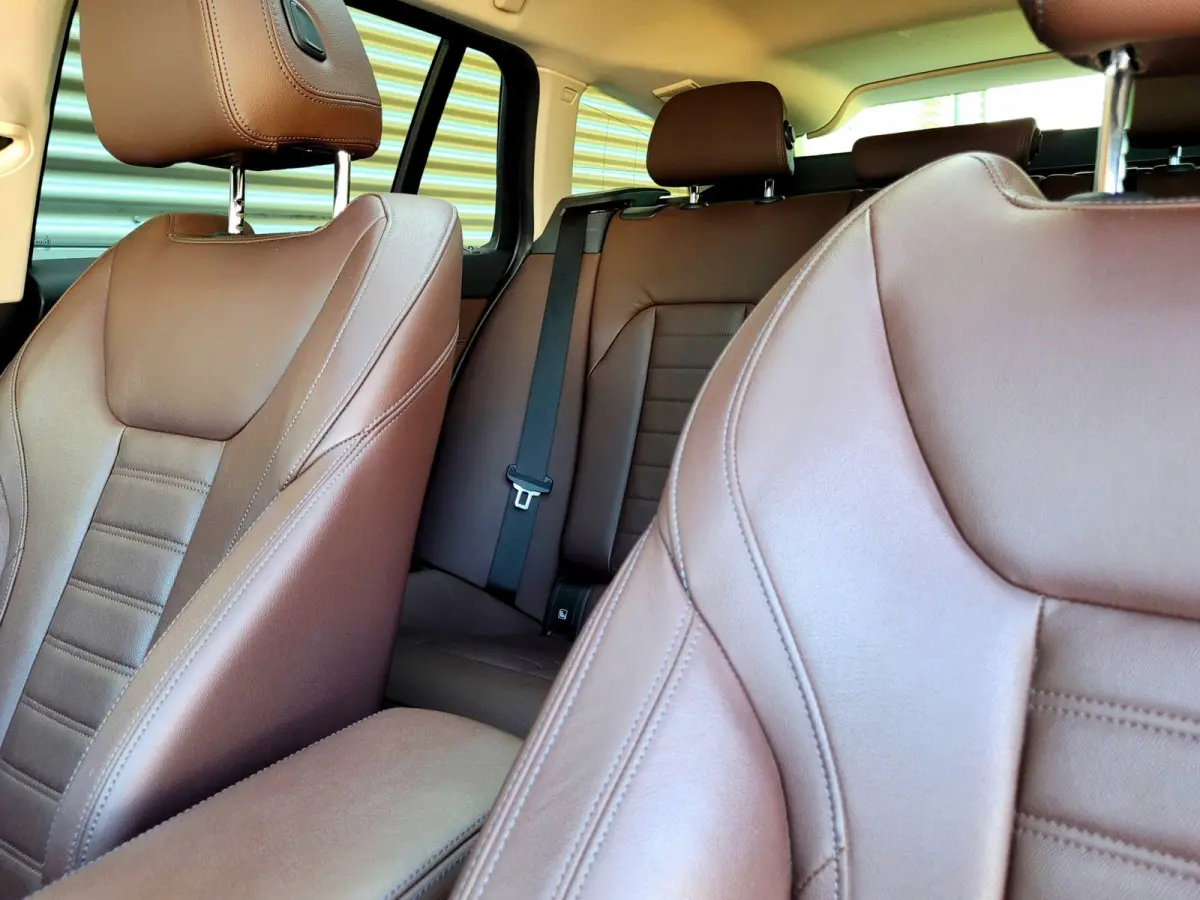 320e Luxury - Pano, Trekhaak, Laser (NL NAP BTW)