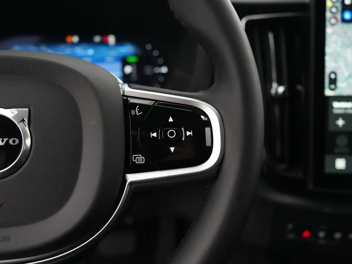 T6 Recharge Plus Black Edition | Head-Up | Nappa | Harman/Kardon | 360° | Panoramadak | Trekhaak | ACC | Stoelventilatie & -verwarming | BLIS