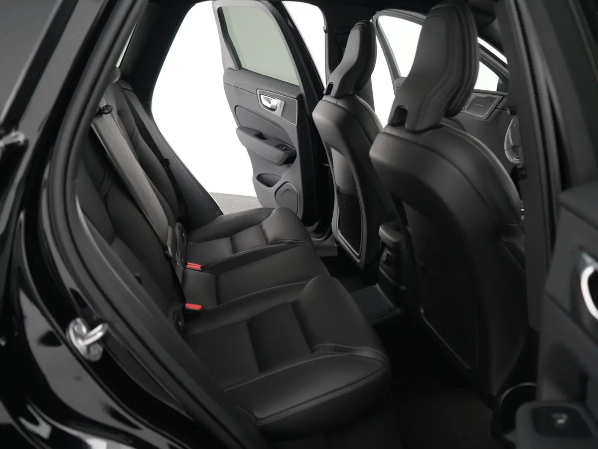 T6 Recharge Plus Black Edition | Head-Up | Nappa | Harman/Kardon | 360° | Panoramadak | Trekhaak | ACC | Stoelventilatie & -verwarming | BLIS