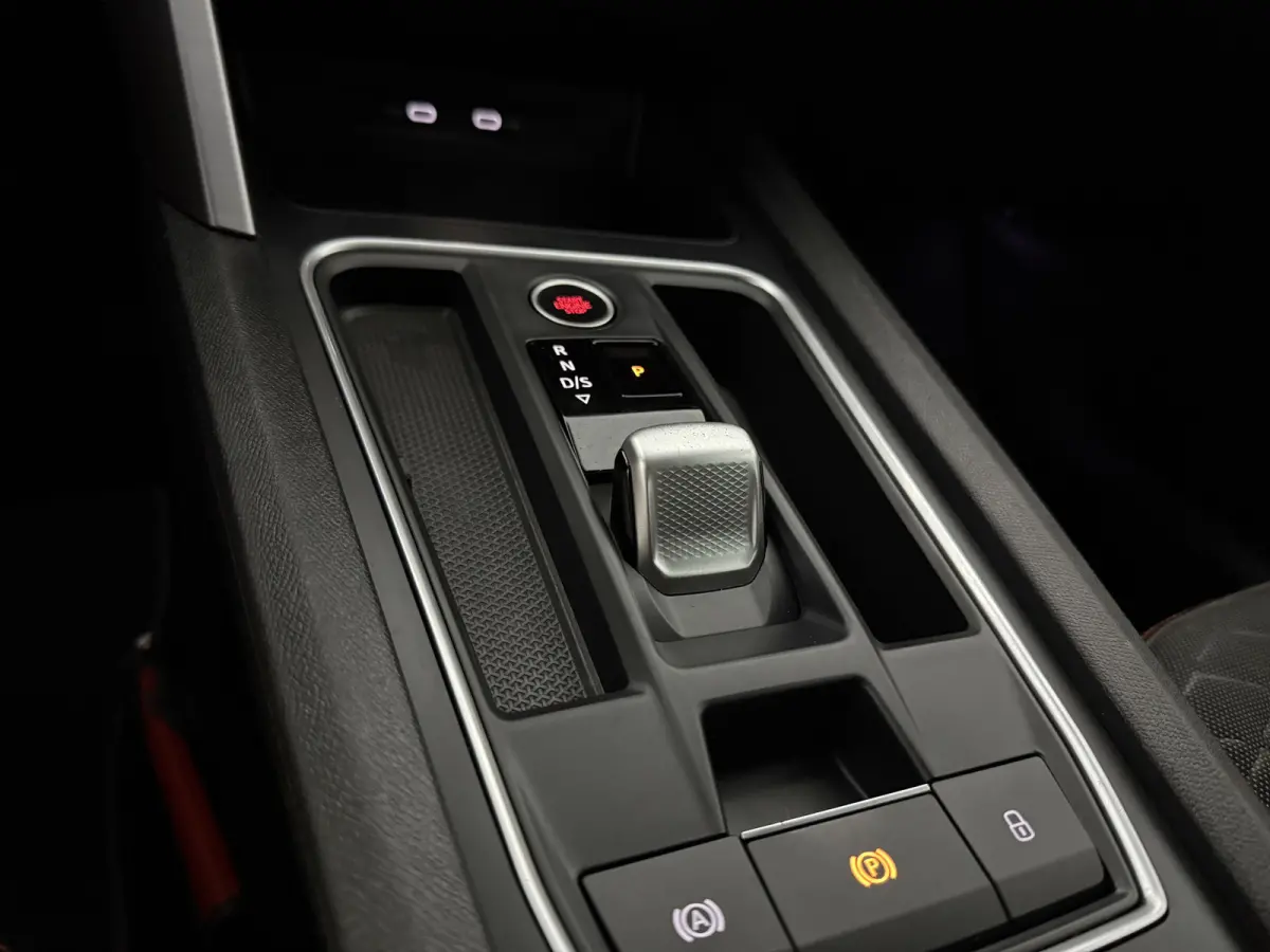 1.4 TSI eHybrid PHEV FR Business Intense | Virtual | Camera | Sfeer | Trekhaak | Carplay | Stoel/Stuurverw.
