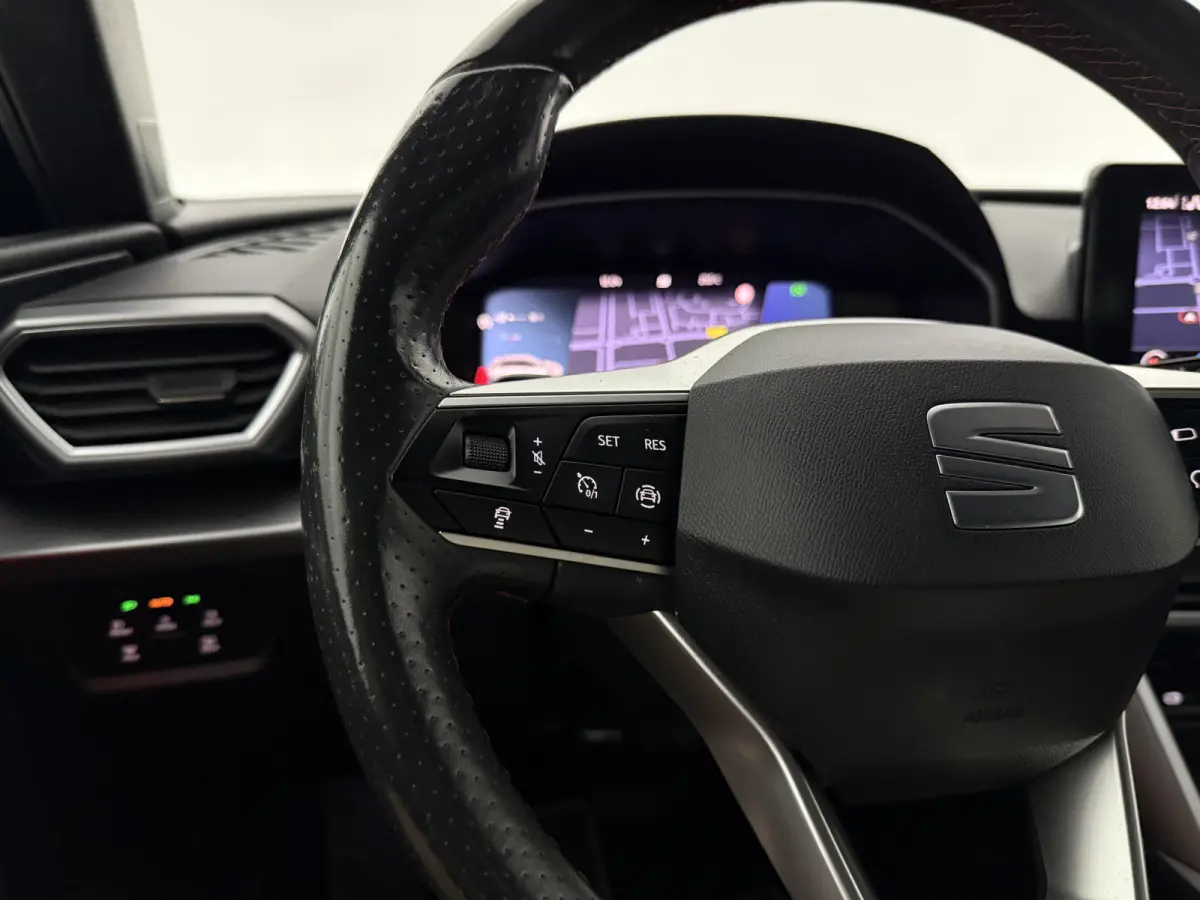 1.4 TSI eHybrid PHEV FR Business Intense | Virtual | Camera | Sfeer | Trekhaak | Carplay | Stoel/Stuurverw.