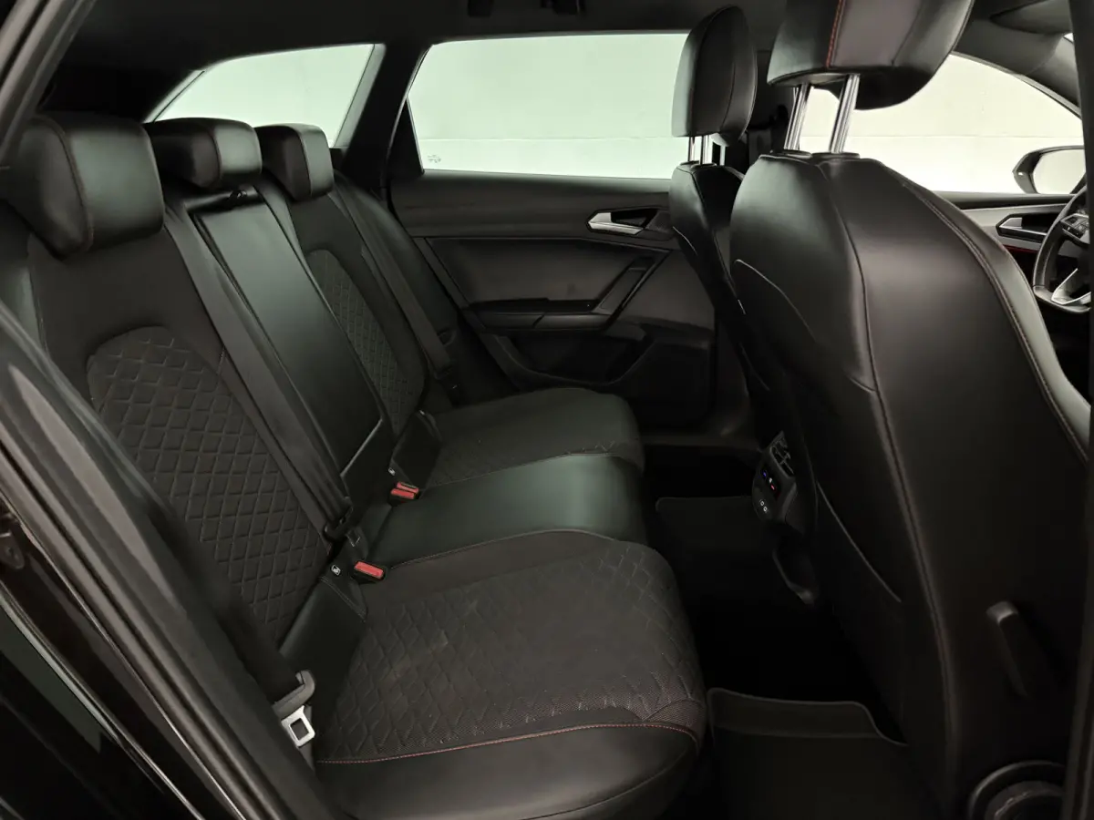 1.4 TSI eHybrid PHEV FR Business Intense | Virtual | Camera | Sfeer | Trekhaak | Carplay | Stoel/Stuurverw.