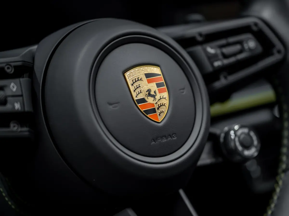 3.6 T-Hybrid Carrera Spirit 70 | Exclusive Manufaktur | Burmester | Lift | InnoDrive | 360° |
