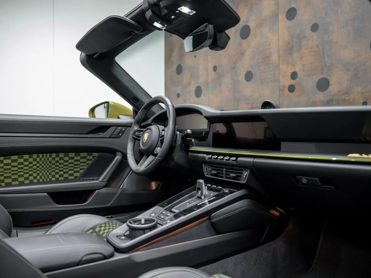 3.6 T-Hybrid Carrera Spirit 70 | Exclusive Manufaktur | Burmester | Lift | InnoDrive | 360° |