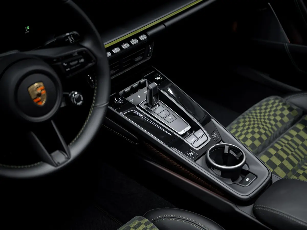 3.6 T-Hybrid Carrera Spirit 70 | Exclusive Manufaktur | Burmester | Lift | InnoDrive | 360° |
