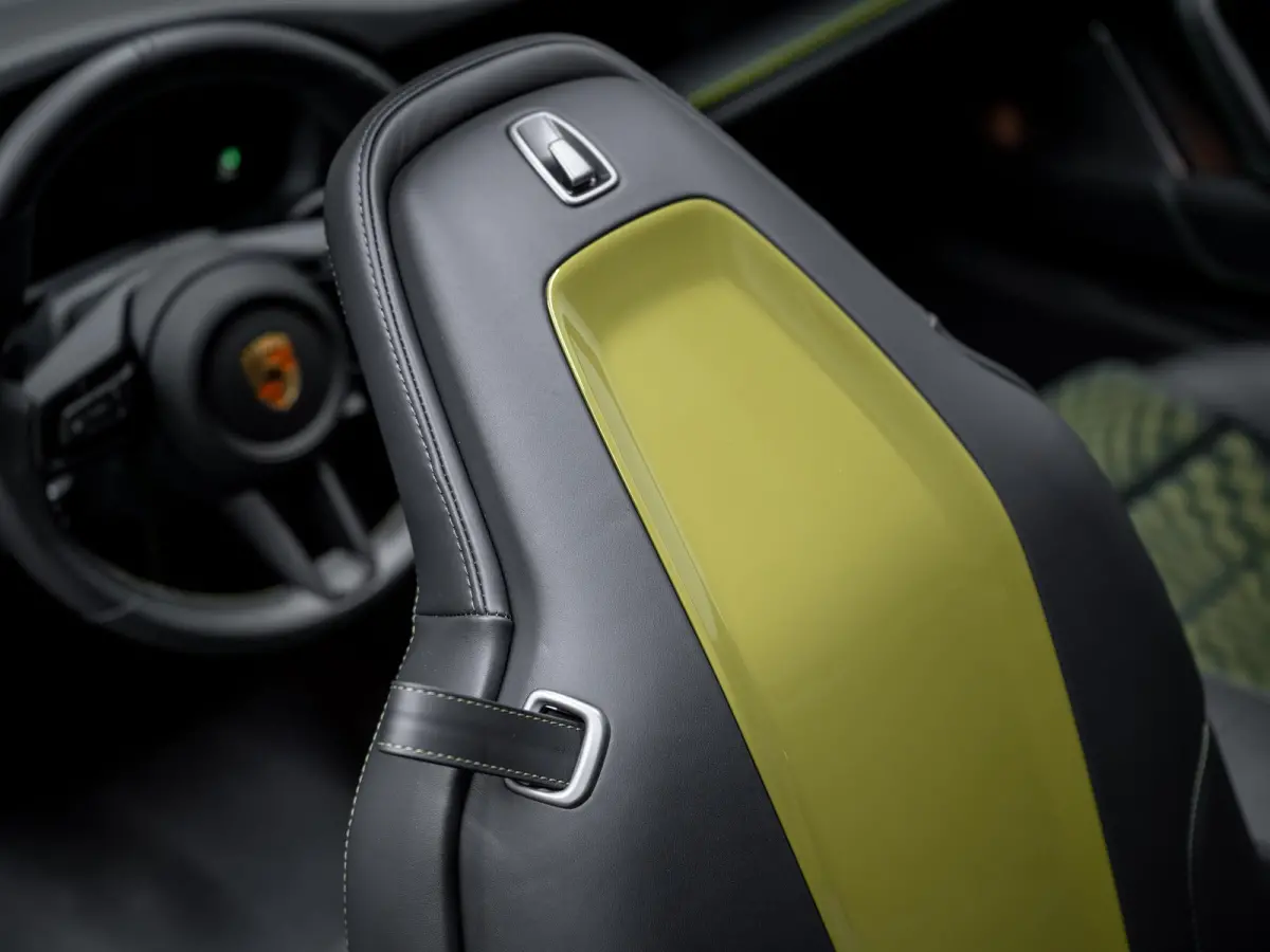 3.6 T-Hybrid Carrera Spirit 70 | Exclusive Manufaktur | Burmester | Lift | InnoDrive | 360° |