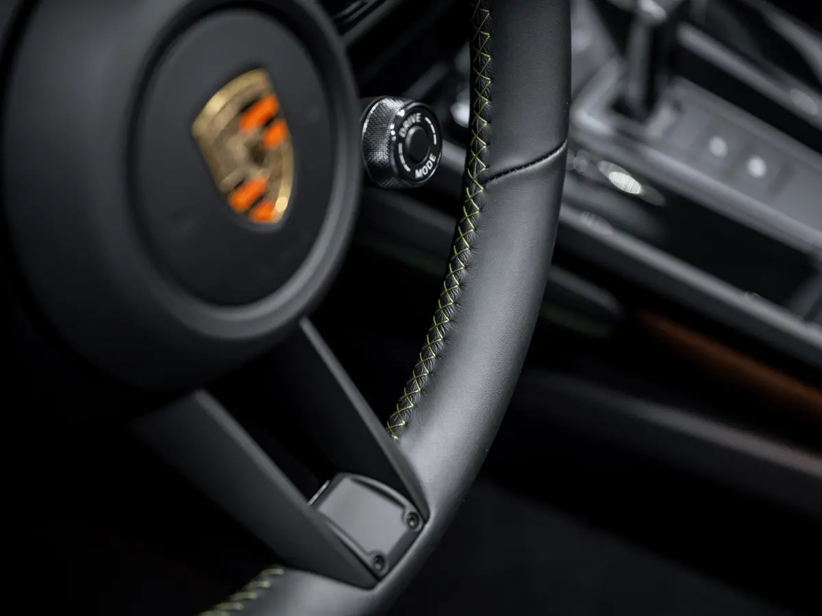 3.6 T-Hybrid Carrera Spirit 70 | Exclusive Manufaktur | Burmester | Lift | InnoDrive | 360° |