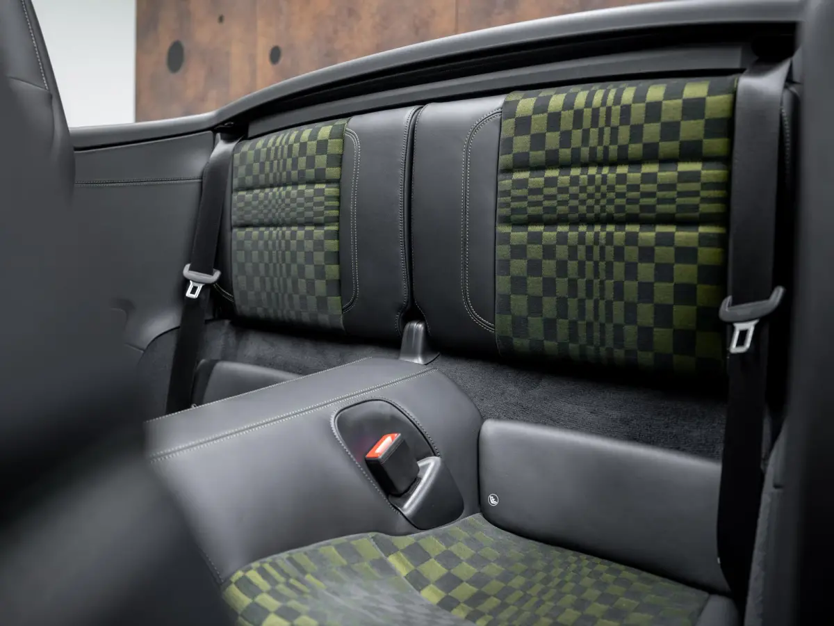 3.6 T-Hybrid Carrera Spirit 70 | Exclusive Manufaktur | Burmester | Lift | InnoDrive | 360° |