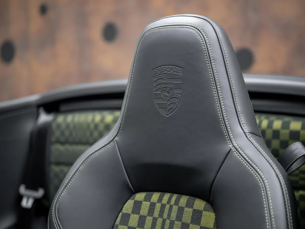 3.6 T-Hybrid Carrera Spirit 70 | Exclusive Manufaktur | Burmester | Lift | InnoDrive | 360° |