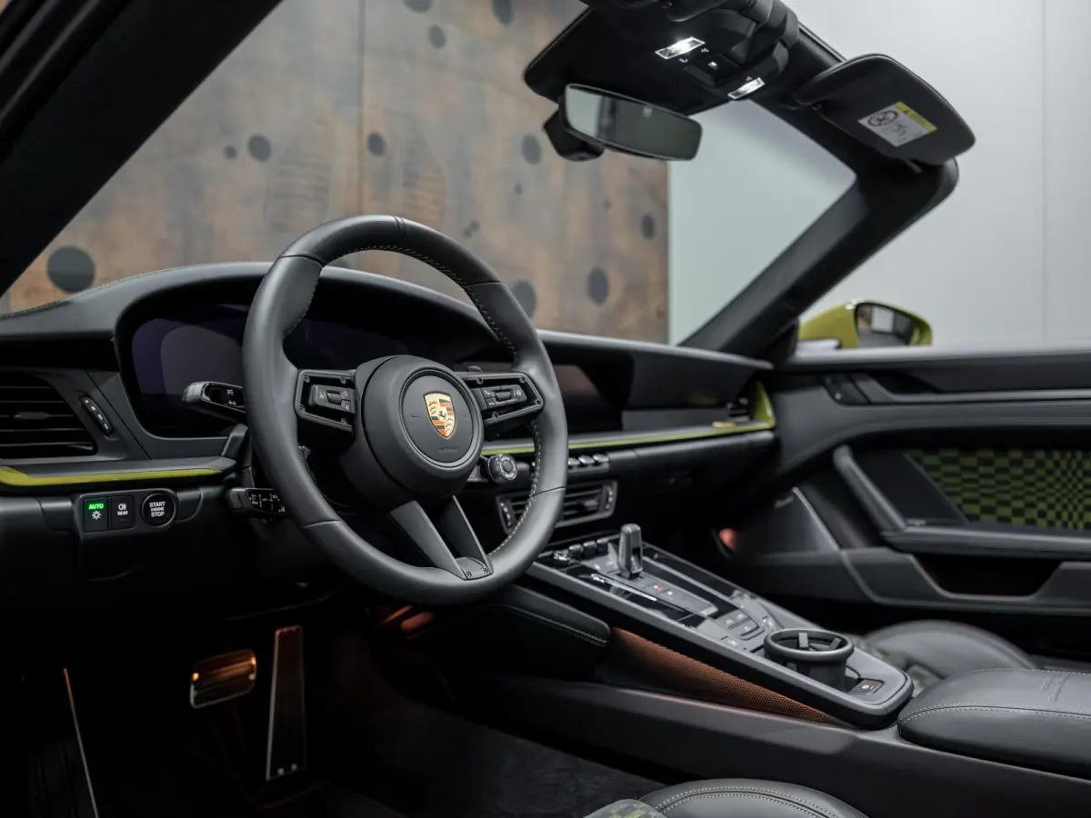 3.6 T-Hybrid Carrera Spirit 70 | Exclusive Manufaktur | Burmester | Lift | InnoDrive | 360° |