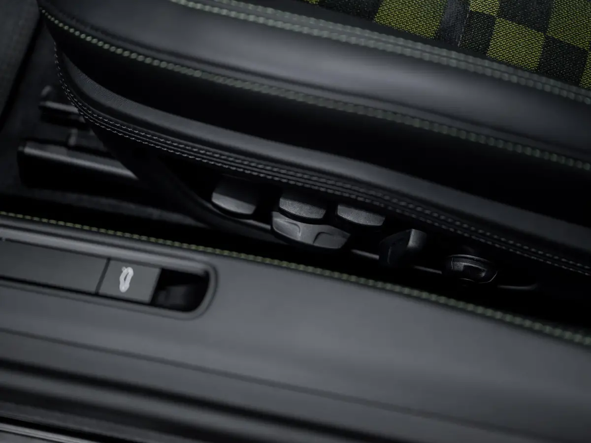 3.6 T-Hybrid Carrera Spirit 70 | Exclusive Manufaktur | Burmester | Lift | InnoDrive | 360° |
