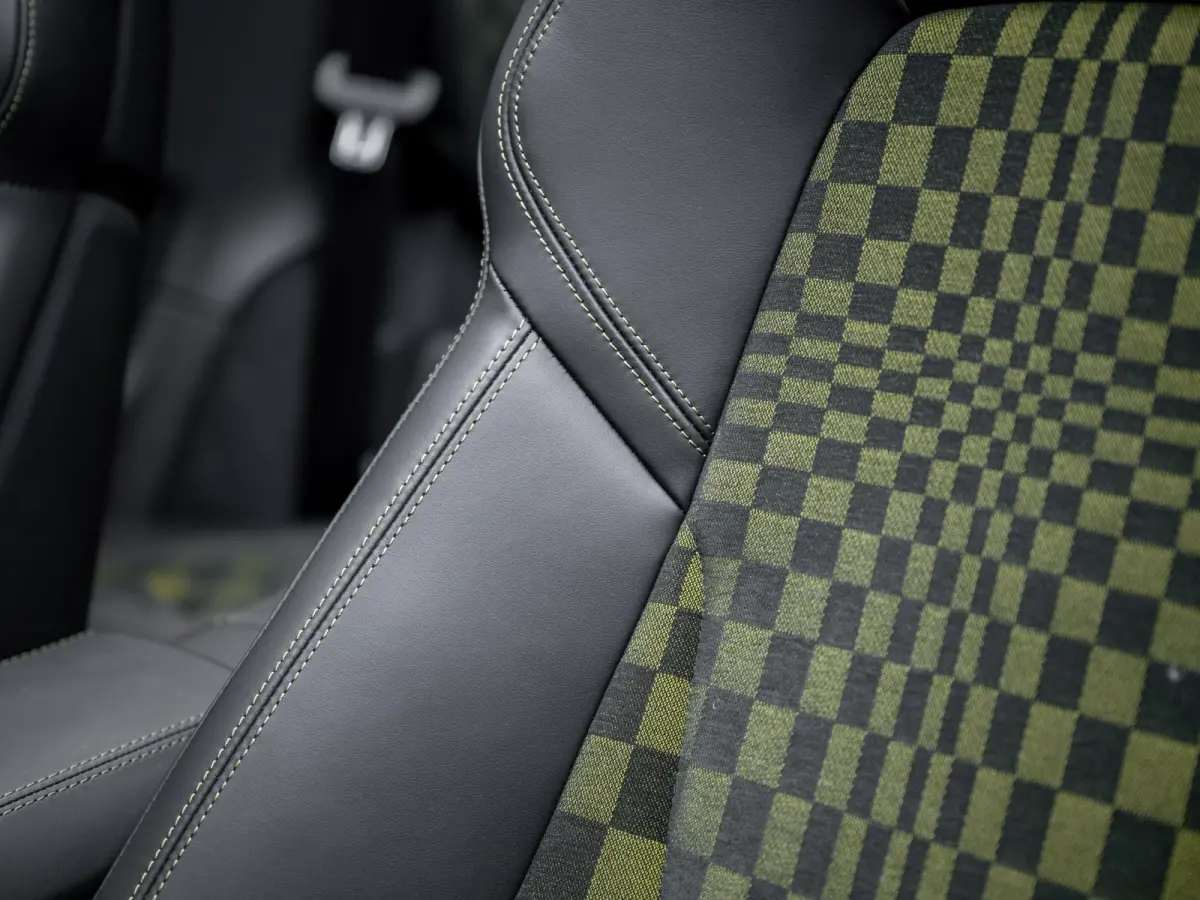 3.6 T-Hybrid Carrera Spirit 70 | Exclusive Manufaktur | Burmester | Lift | InnoDrive | 360° |
