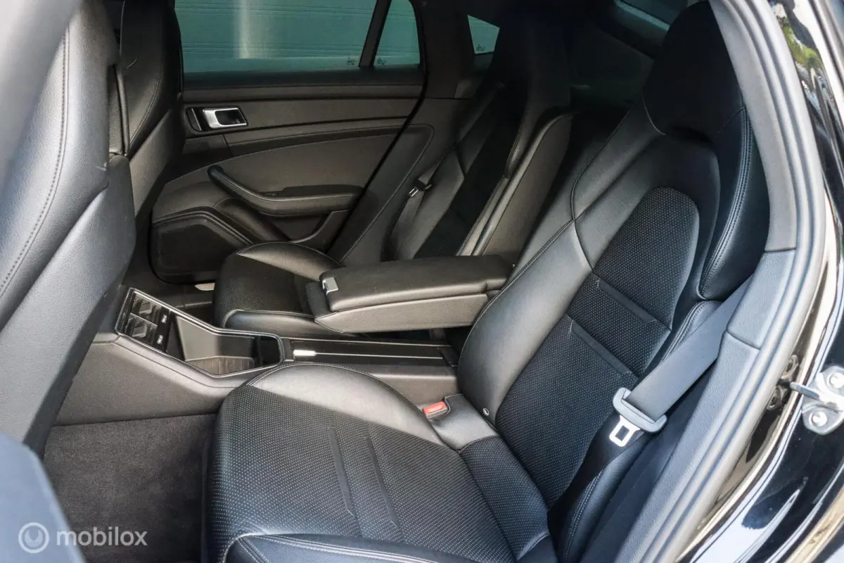 3.0 4|PDLS|CAMERA|LED|MEMORY|LANE-ASSIST|CARPLAY