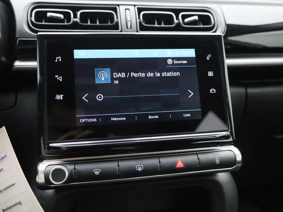 1.2 PureTech Feel | Navigatie | Cruise Control | Climate Control | Apple Carplay/Android Auto |