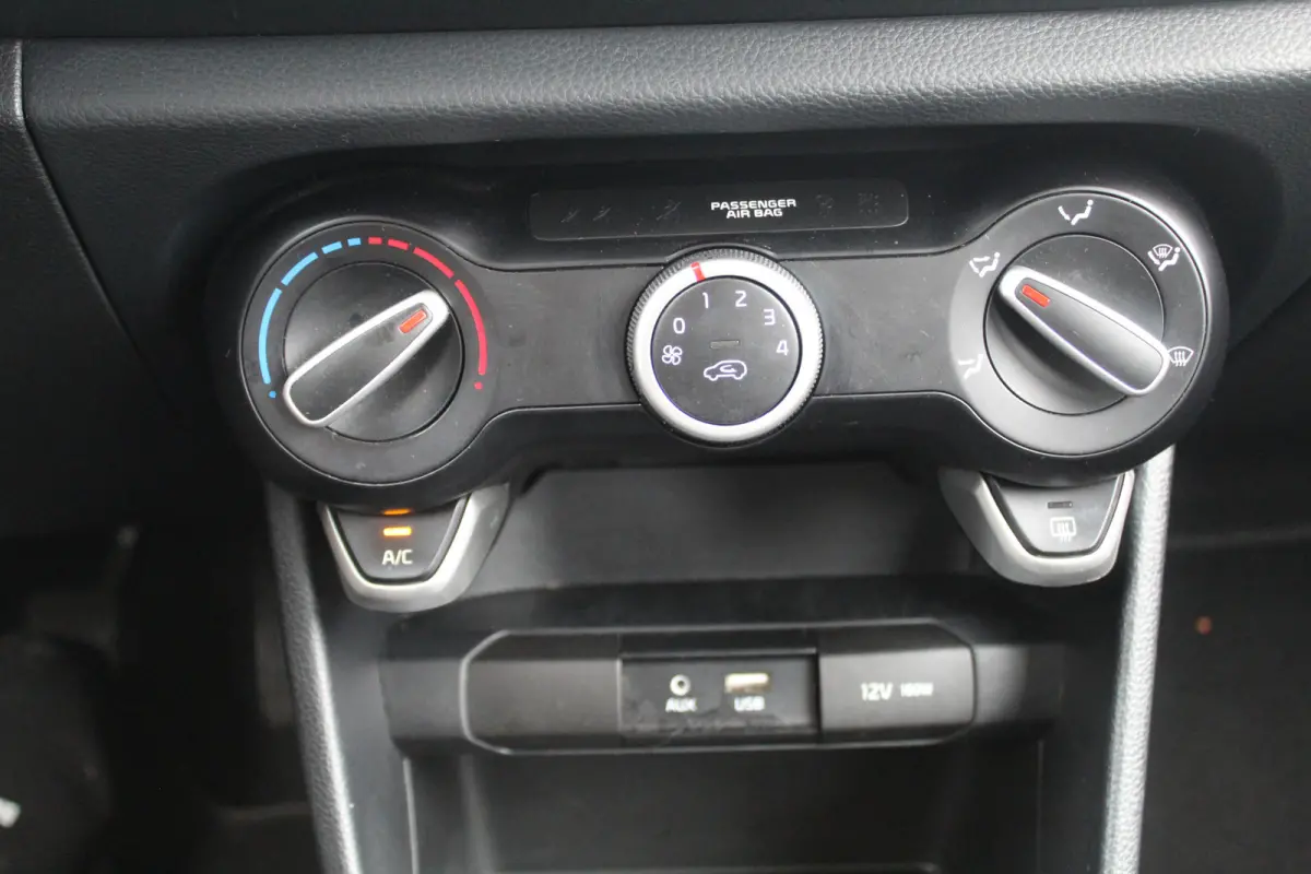 1.0 MPi DynamicPlusLine//Navi//Camera//Cruise!!