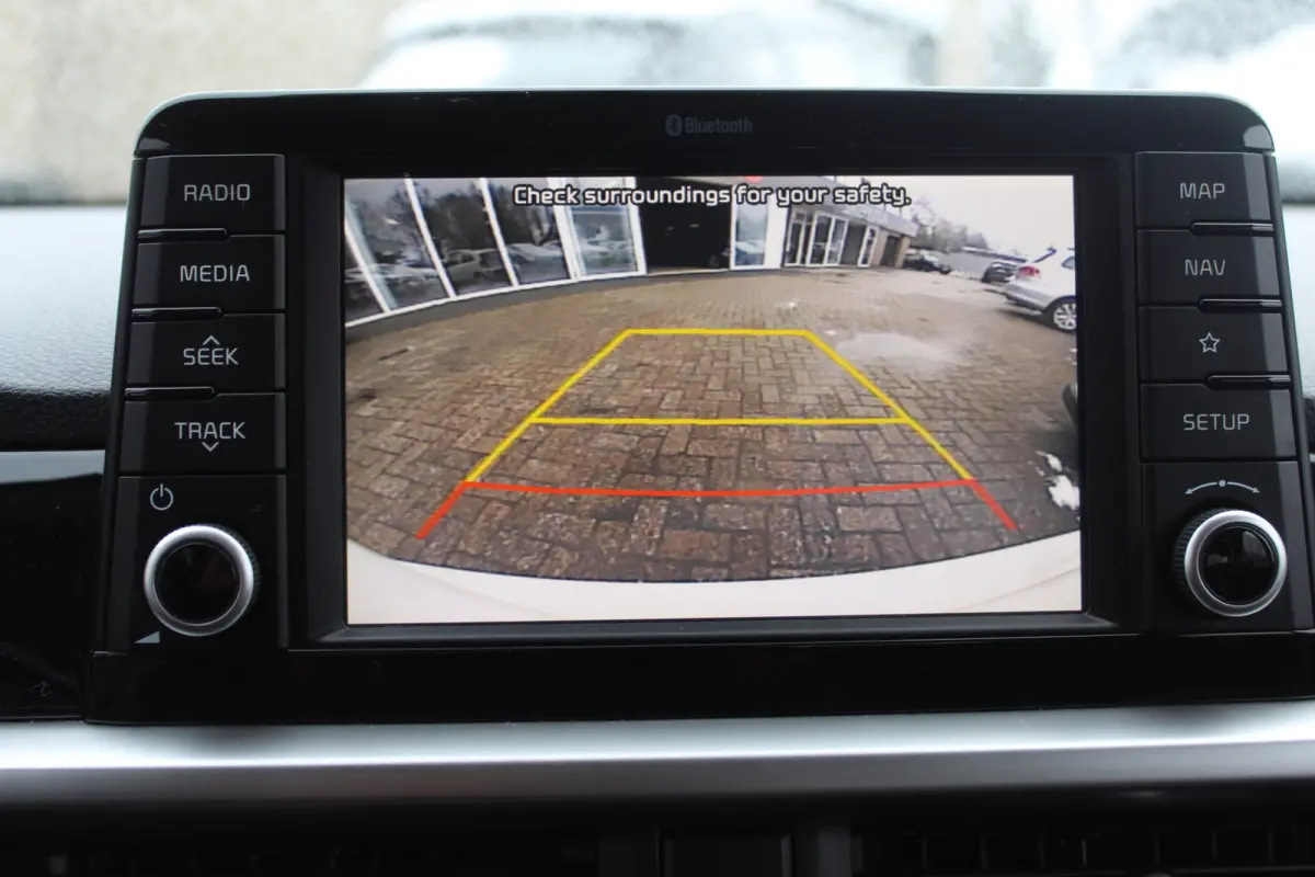 1.0 MPi DynamicPlusLine//Navi//Camera//Cruise!!