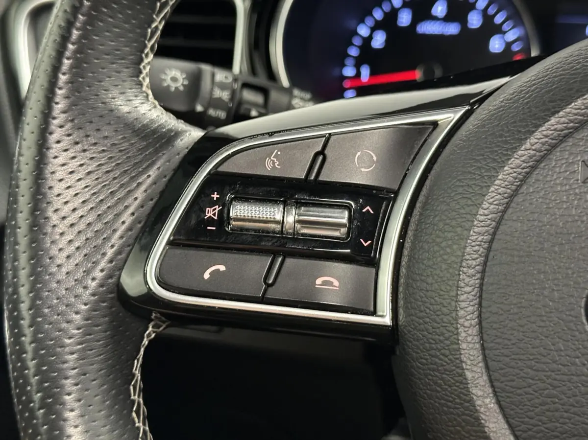 1.5 T-GDI GT-Line PANO CAMERA CRUISE CARPLAY NAVI ECC.