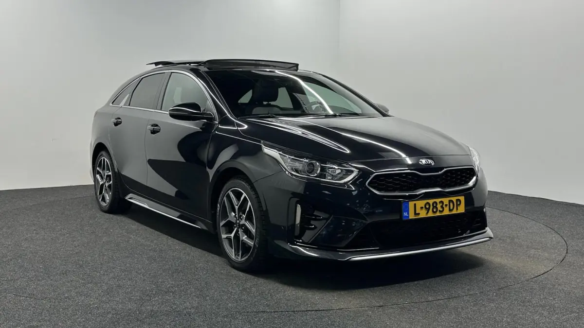 1.5 T-GDI GT-Line PANO CAMERA CRUISE CARPLAY NAVI ECC.