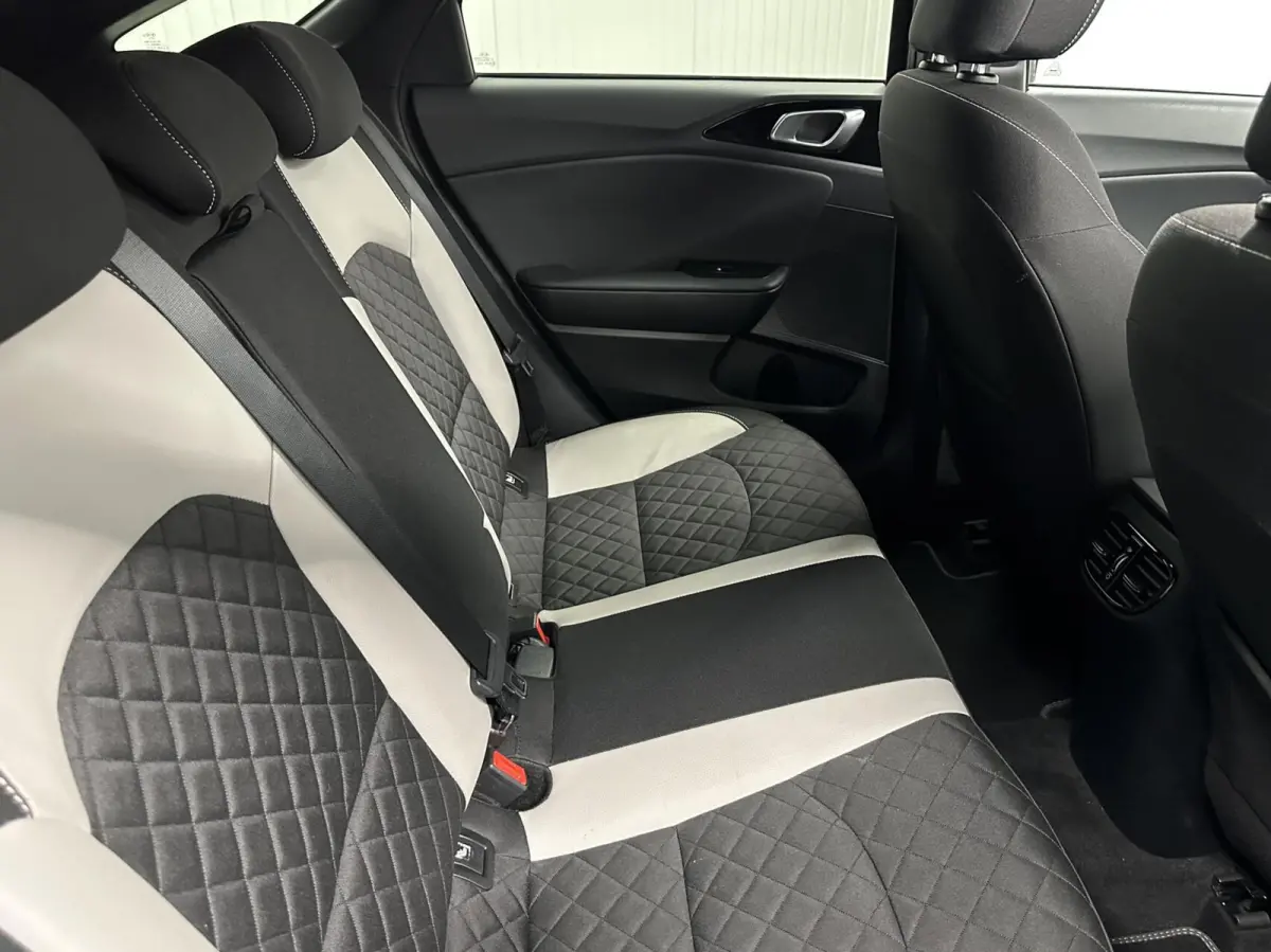 1.5 T-GDI GT-Line PANO CAMERA CRUISE CARPLAY NAVI ECC.