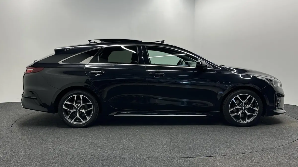 1.5 T-GDI GT-Line PANO CAMERA CRUISE CARPLAY NAVI ECC.